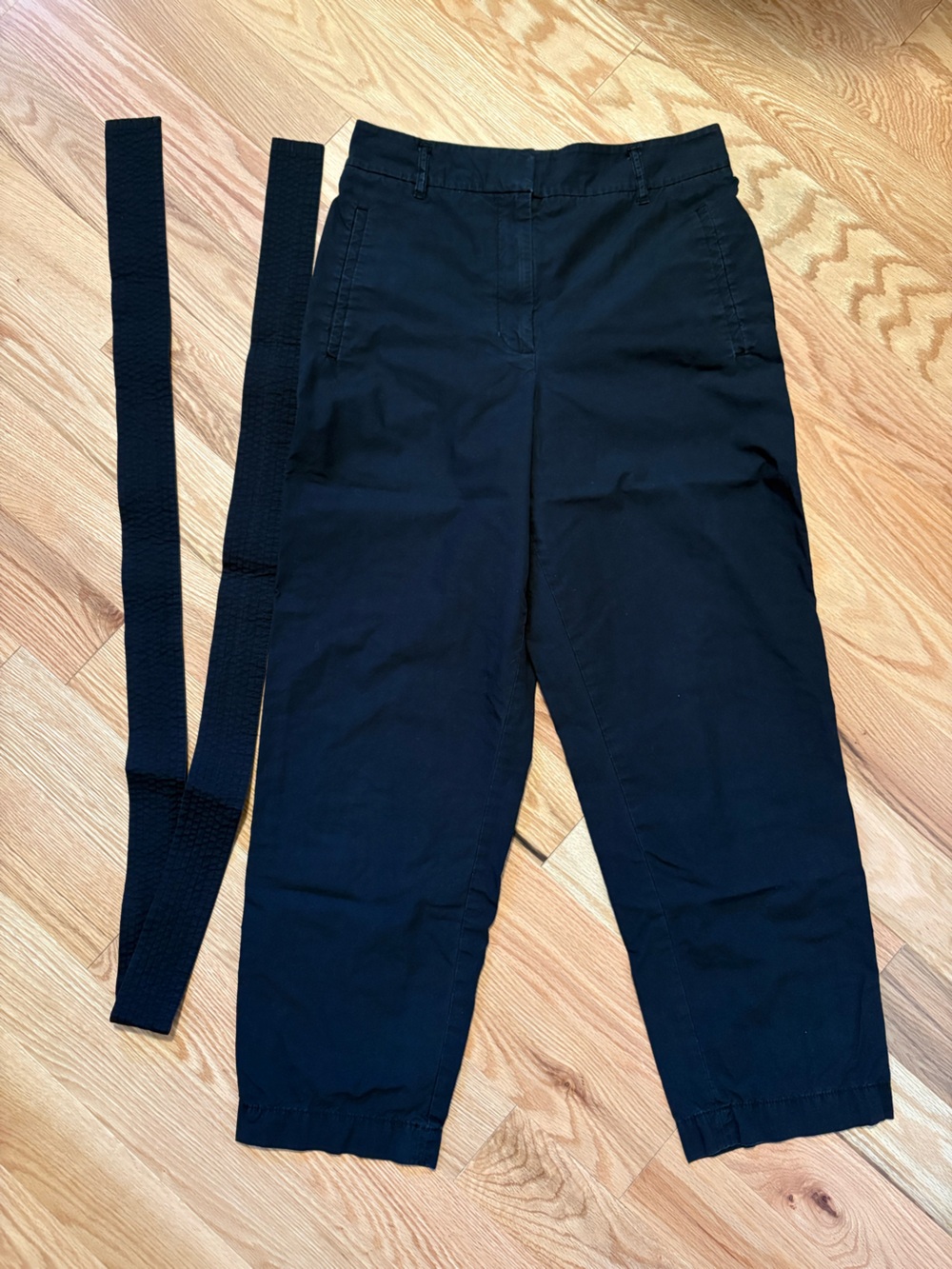 Wilfred 🖤 Jallade Tie Front Black Cropped Pants - Women’s 8 - Aritzia